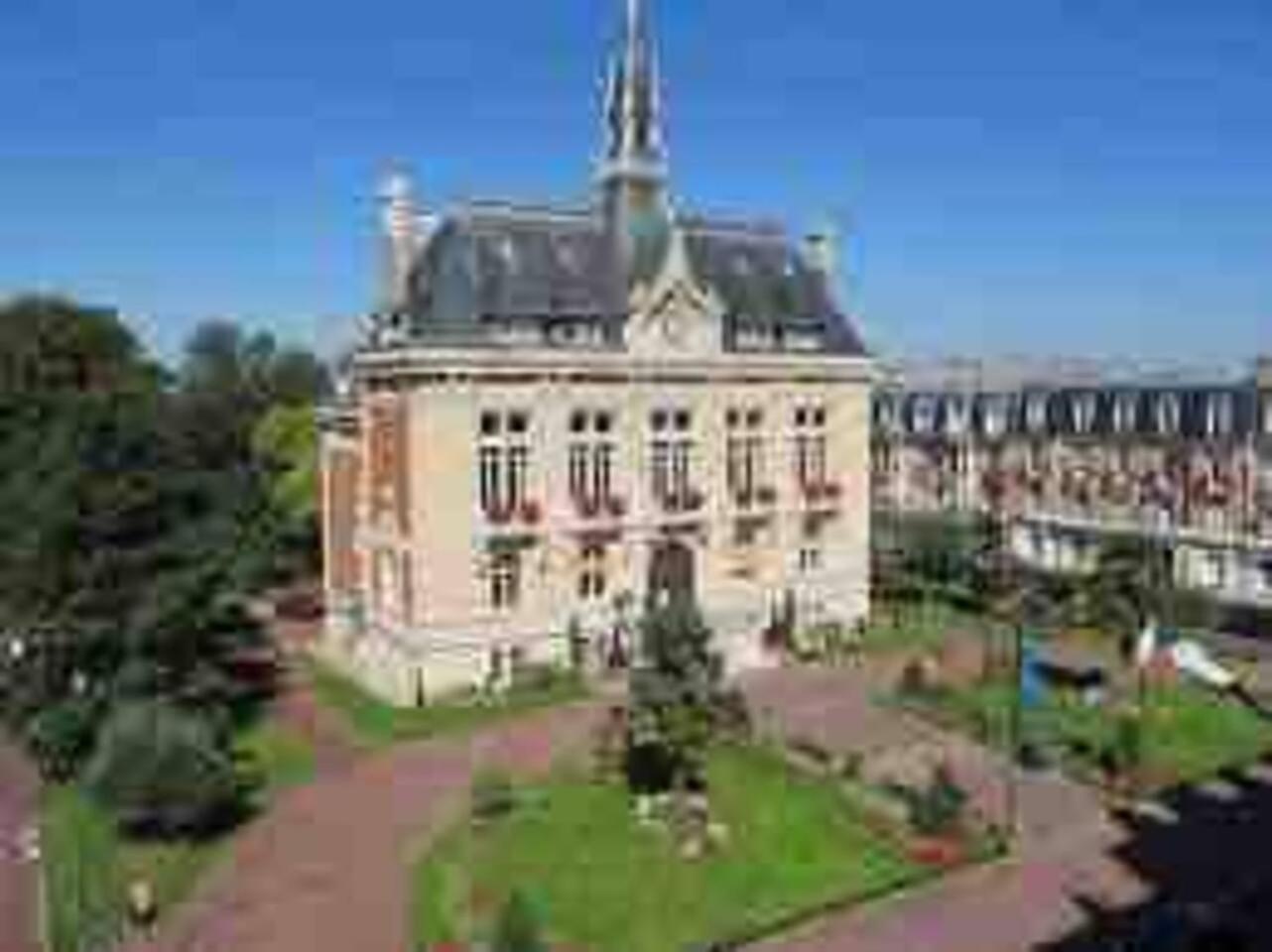 Appartement 2 Pieces Au Raincy Proche De Paris Le Raincy Εξωτερικό φωτογραφία